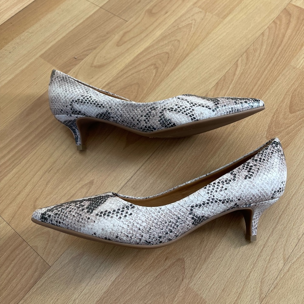 Kitten heel shoes - Picture 2 of 4